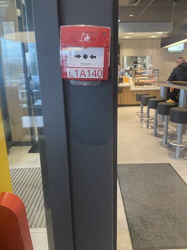 6D411B5B-5DC5-4F5E-8658-AD5509C3FEE4_1_105_c