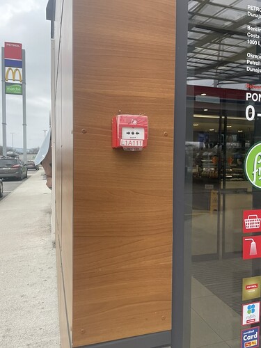 0951A6CC-8B3C-4BD3-BAB2-29C3C1442BF7_1_105_c